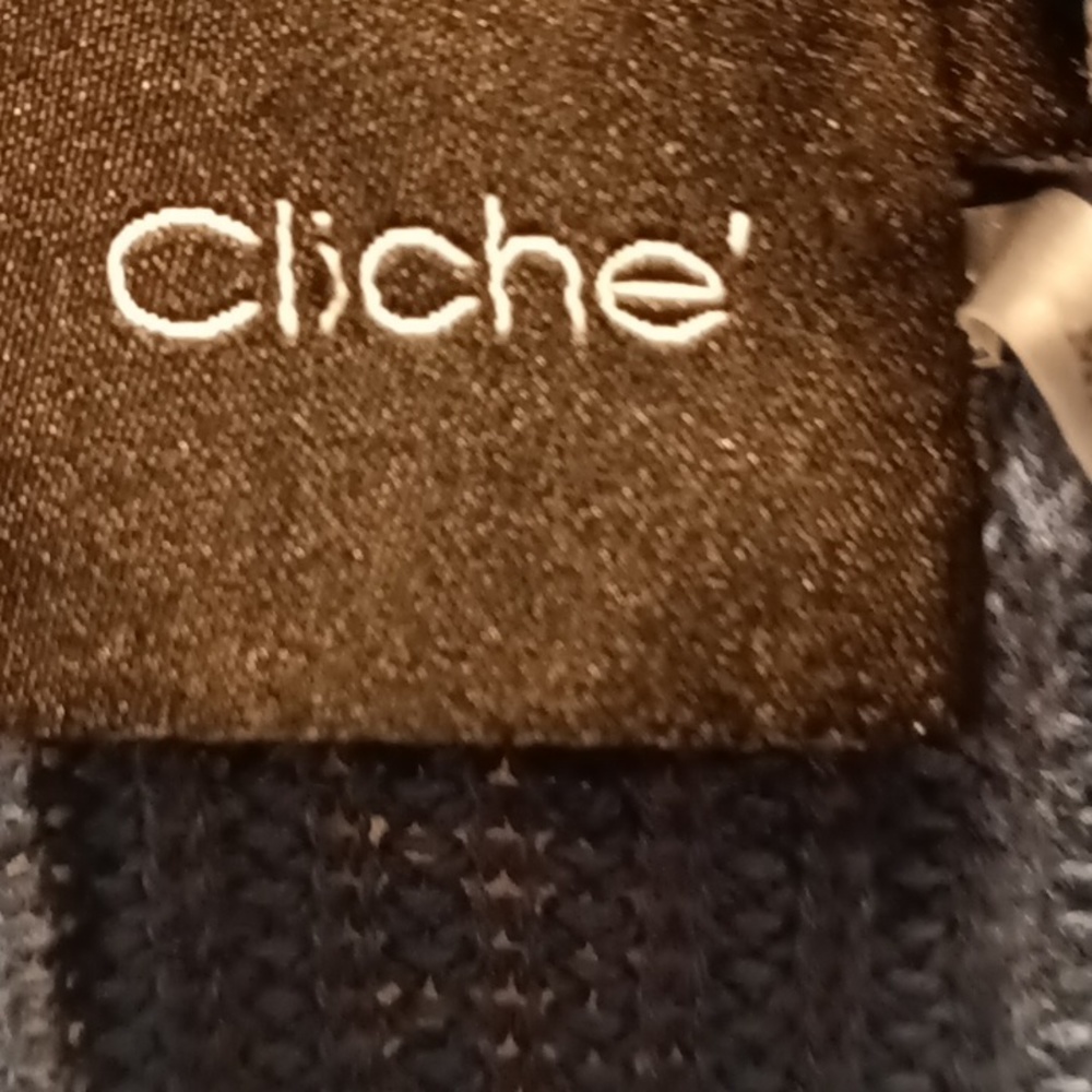 FINAL PRICE NWT Cliche' blue and white crew neck l/s braided sweater